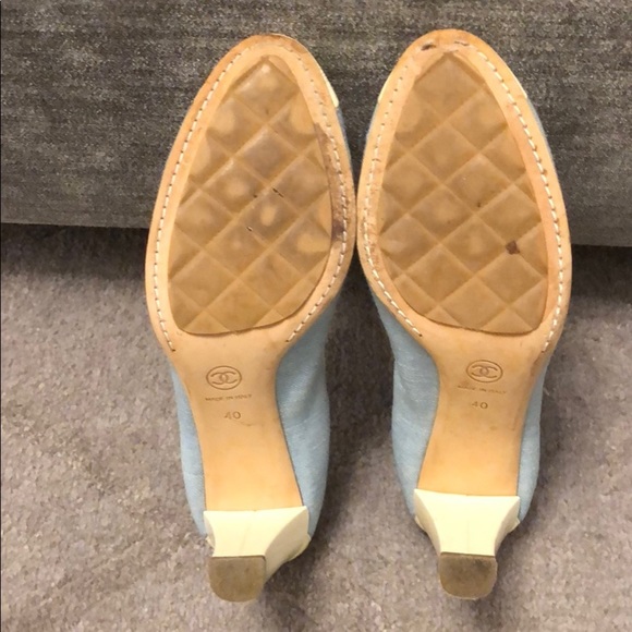 Chanel lightBlue fabric with patent spectator pump - Picture 6 of 8